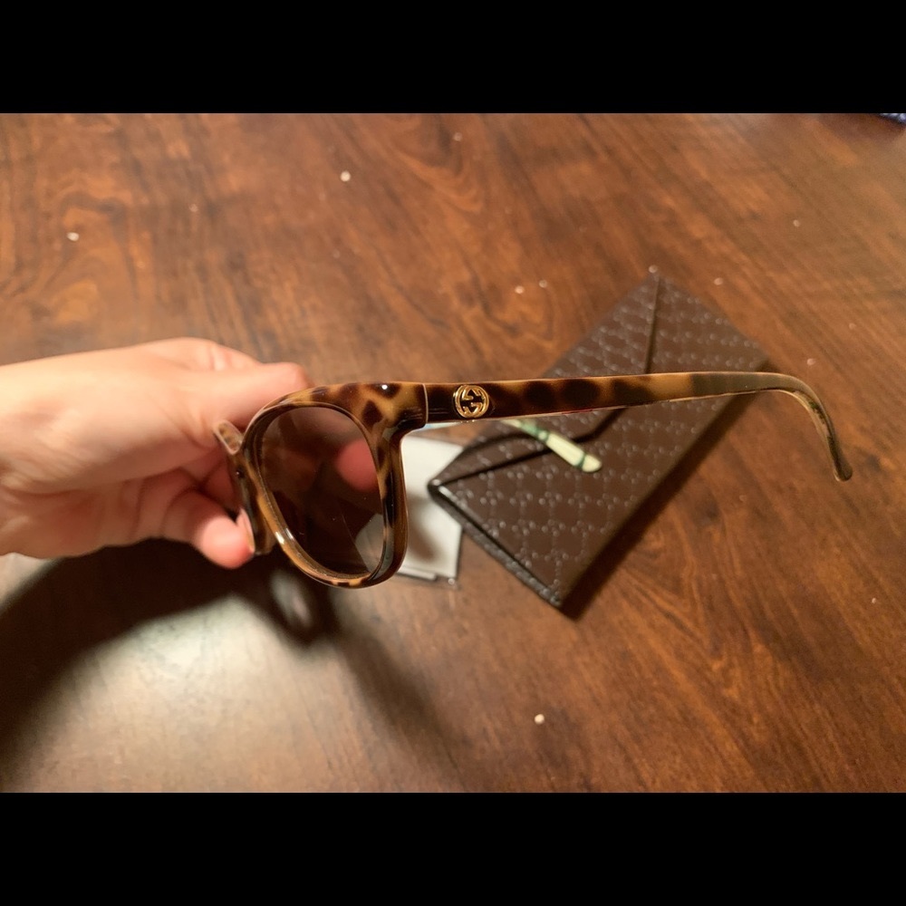 GUCCI Sunglasses! New without tags